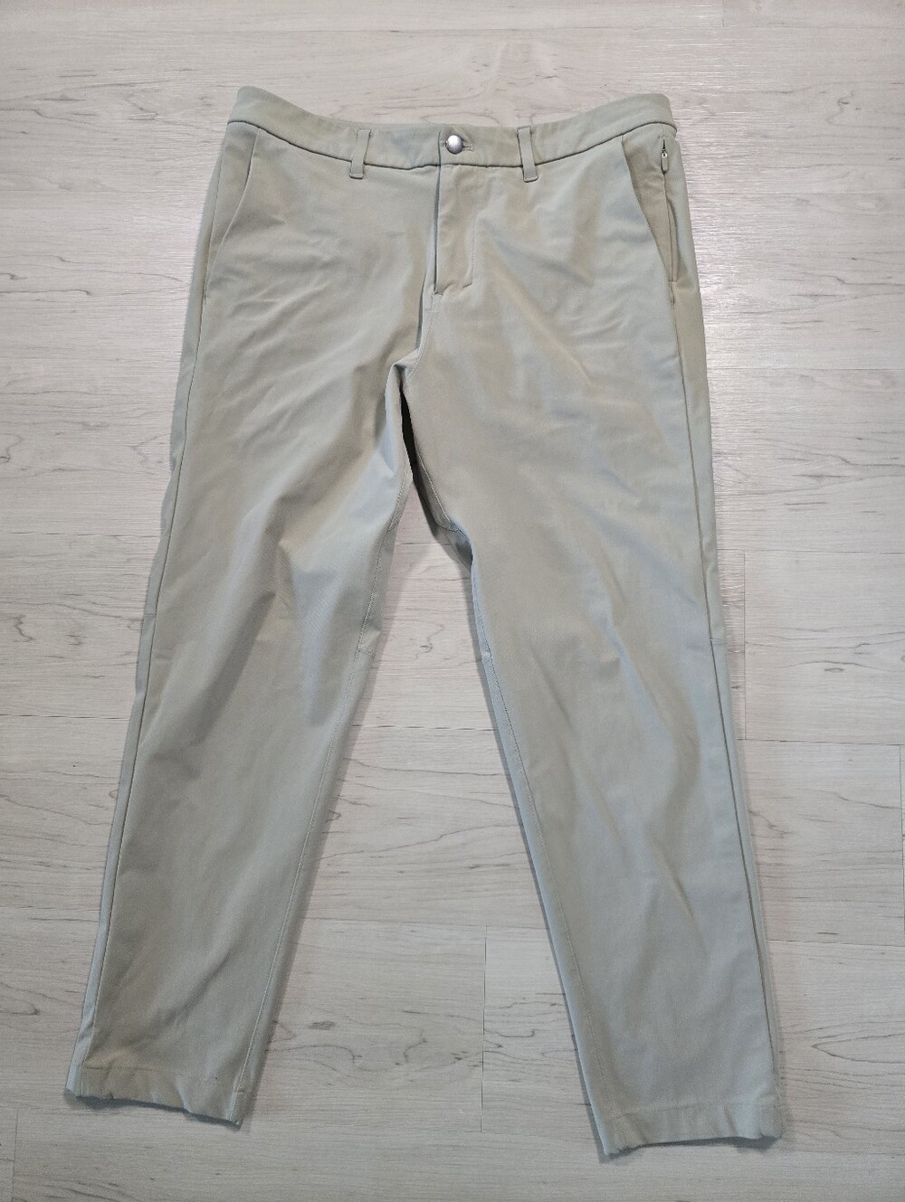 Lululemon ABC Commission Pants Khaki Beige Stretch Straight Leg 34 Performance